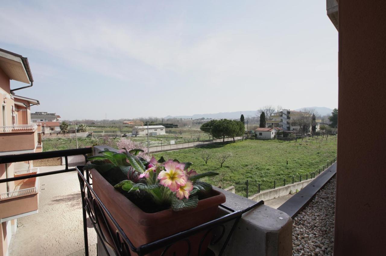 B&B Calima - - Completo Relax Spoltore Exterior photo